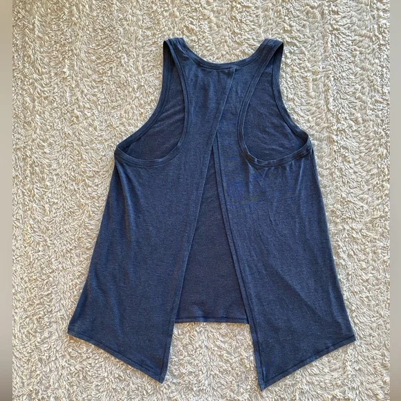 Gap: Tank Top - Picture 7 of 14